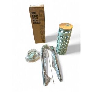 Mukoko 20oz Glass Tumbler 20oz Green Silicone Sleeve Bamboo & Regular Lid Straws